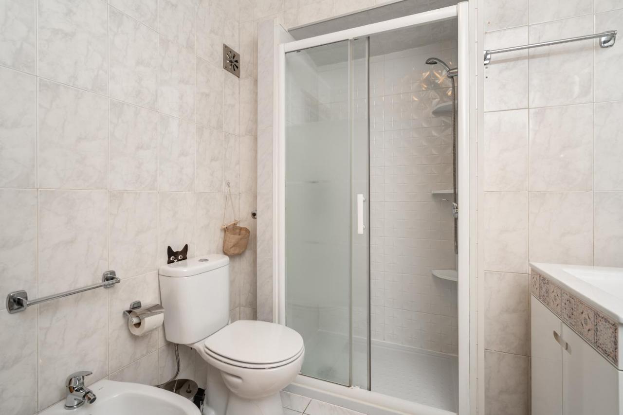 Cozy One Bedroom Apt In Historic Location - Carmo Lizbona Zewnętrze zdjęcie