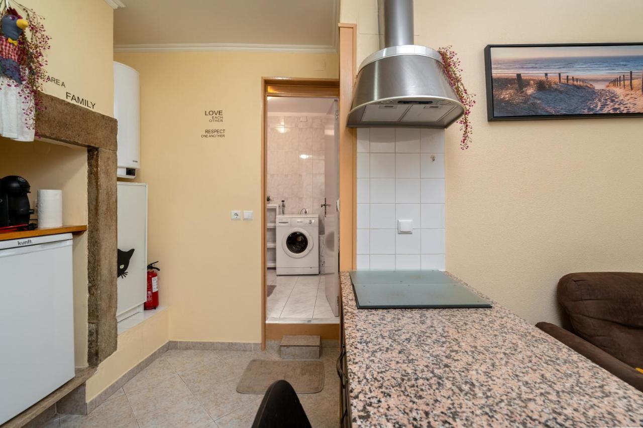 Cozy One Bedroom Apt In Historic Location - Carmo Lizbona Zewnętrze zdjęcie